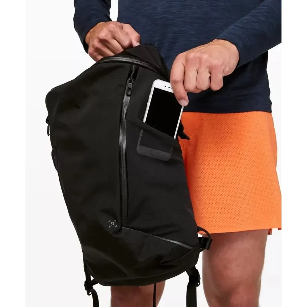 Lululemon More Miles Active Backpack 17L Black